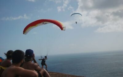Relação entre alpinistas e o parapente